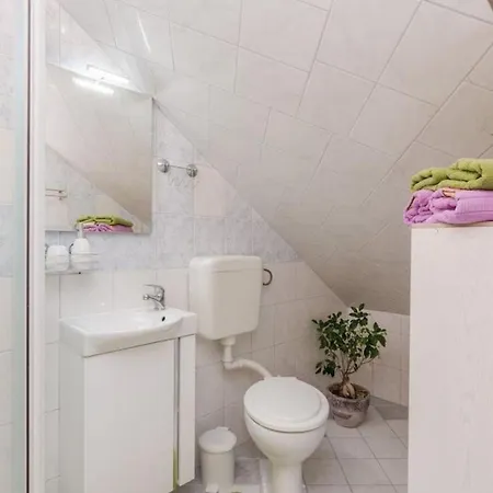 Apartmán Ferienwohnung Fur 3 Personen Ca 25 Qm In Privlaka, Dalmatien Norddalmatien - B53831 *