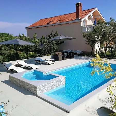 Ferienwohnung Fur 3 Personen Ca 25 Qm In Privlaka, Dalmatien Norddalmatien - B53831 Apartmán *